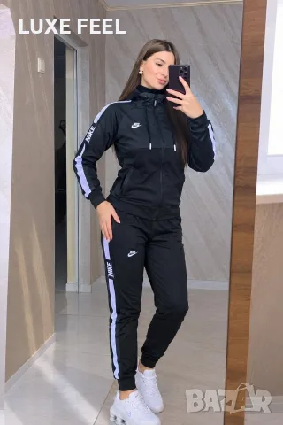 Nike ✨лого Бродирано ✨ Дамски Екипи , снимка 2 - Спортни екипи - 56544273