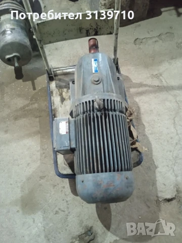 Ел.мотор-редуктор немски, снимка 3 - Електродвигатели - 50476252