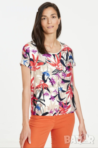 ИЗКЛЮЧИТЕЛНО КРАСИВА блуза с флорална щампа, снимка 2 - Тениски - 44523421