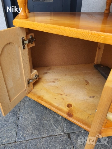 Висок ъглов тв.шкаф от масив , снимка 6 - Шкафове - 54026874