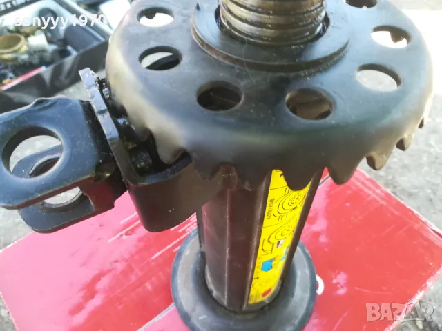 MERCEDES ОРИГИНАЛЕН КРИК ЗА СПРИНТЕР 2809241850, снимка 2 - Аксесоари и консумативи - 47388119