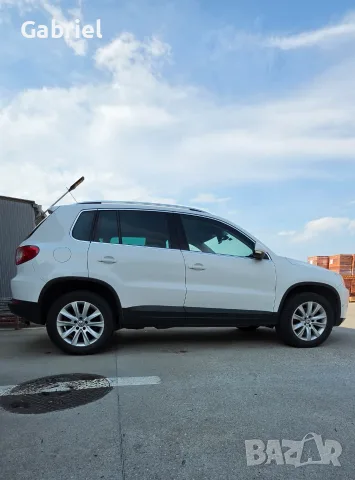 VW Tiguan 2.0 TDI, снимка 3 - Автомобили и джипове - 55739194