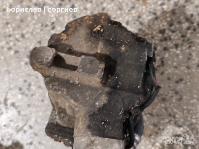 Компресор за климатик за мерцедес ц класа 2004г става за всички мотори предифейслифта , снимка 3 - Части - 52463200