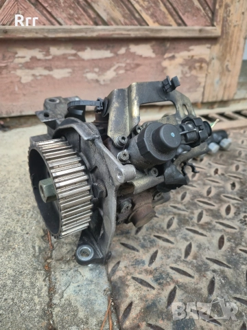 Нафтова горивна помпа ГНП за 1.6 hdi