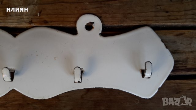 Емайлирана малка закачалка има леки забележки , снимка 3 - Антикварни и старинни предмети - 38806238