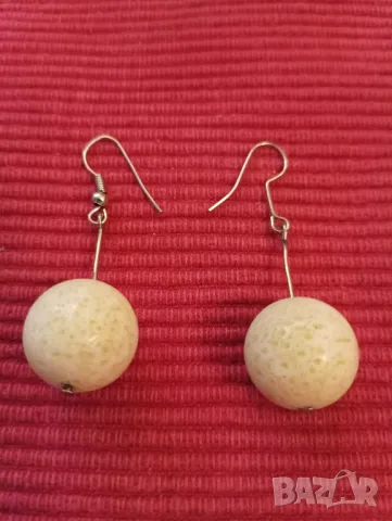 Обеци, от камък. 