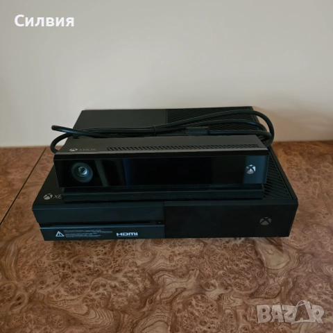 XBOX ONE 1TB + Kinect камера, 2 джойстика, 2 игри PS4 PS5 PlayStation, снимка 7 - Xbox конзоли - 52389402