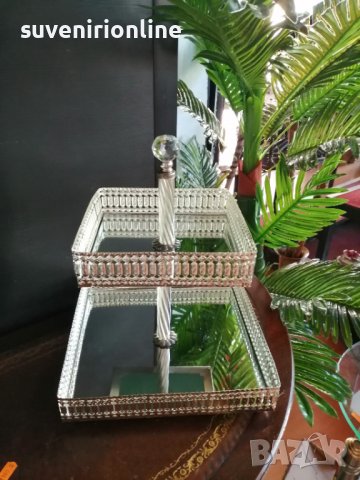 Луксозна метална стойка за сладкиши на 2 нива, снимка 1 - Декорация за дома - 38255513