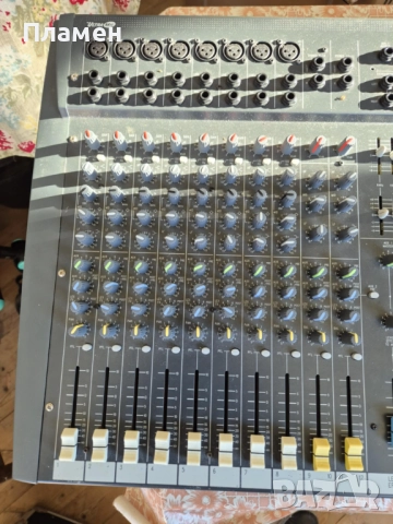 Продавам Soundcraft - рower миксер 2 X 1500 w peak, снимка 4 - Ресийвъри, усилватели, смесителни пултове - 52943711