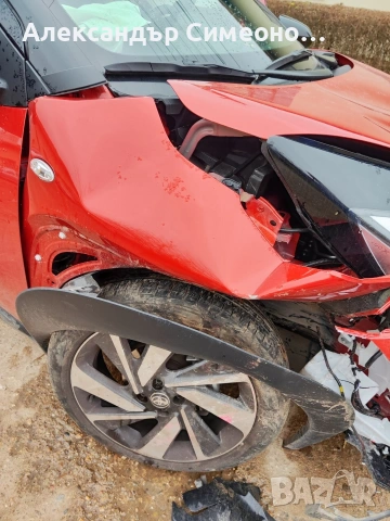 Продавам ударена Toyota Aygo x ENVY 2025, снимка 12 - Автомобили и джипове - 54093352