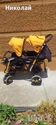 Количка за близнаци