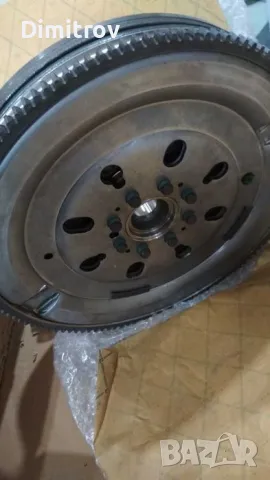 Демпферен маховик за Рено Мастер 3/Renault Master III, снимка 2 - Части - 49042222