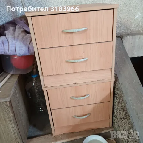 нощни шкафчета 2 броя с чекмеджета