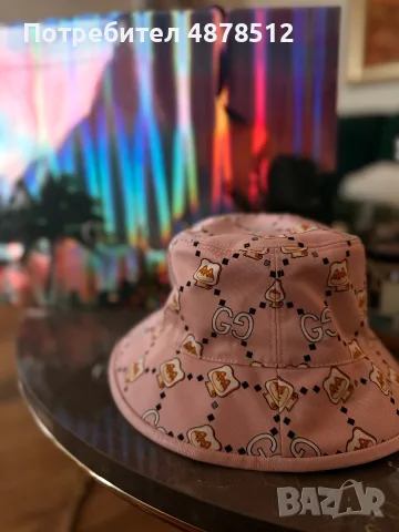 Нова шапка Gucci с етикет