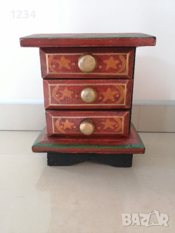 Дървена кутия 15 х 9.5 h 17.5 см. 