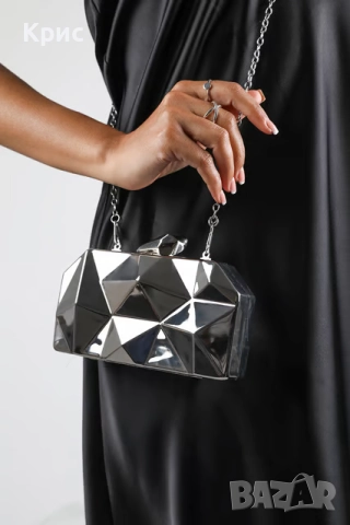 Стилни, елегантни вечерни дамски чанти клъч по 20 лв, снимка 15 - Чанти - 52836841