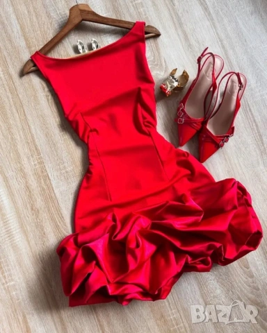 Парти рокля