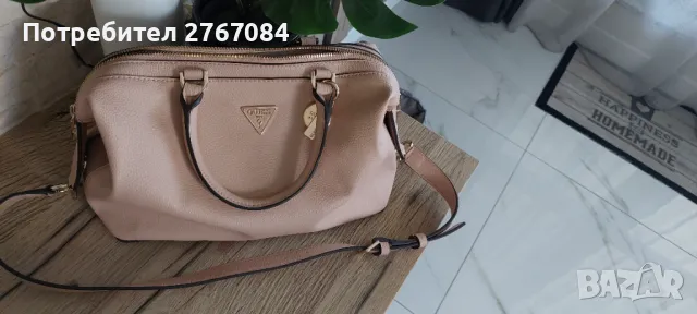 Дамска чанта в нежно розово GUESS