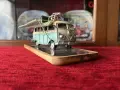 ретро декоративен металлен модел на класически кемпер, снимка 1