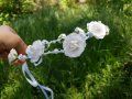 Венец за коса в бяло с Цветя и перлички за Сватба или Кръщене Аксесоар за коса Бяло Венче с цветя , снимка 6