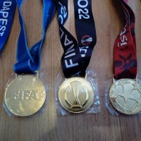 Футболни златни медали(реплика), снимка 8 - Фен артикули - 30924443