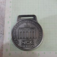 Медал "25.Alberto BERLIN-MARATHON 20.9.1998", снимка 1 - Други ценни предмети - 38256621
