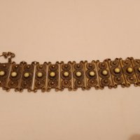 Старинна възрожденска бронзова гривна, снимка 1 - Антикварни и старинни предмети - 42170404