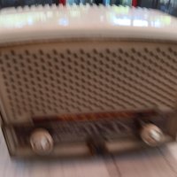 Radiola RA-177A Радио, снимка 1 - Радиокасетофони, транзистори - 42068807