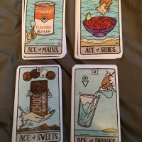 Чаровни и забавни таро карти: Golden Girls Tarot & Food Fortunes Tarot, снимка 9 - Карти за игра - 34167358
