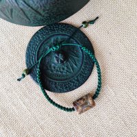 Унисекс плетена гривна с Дзи мънисто — талисман за просперитет, снимка 6 - Гривни - 40493608
