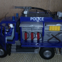 Mercedes Benz Unimog Riot Police - Majorette, снимка 6 - Колекции - 36416634