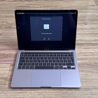 MacBook Pro 13 M1`8 Cpu/8 Gpu/На Части, снимка 1 - Лаптопи за работа - 44741322