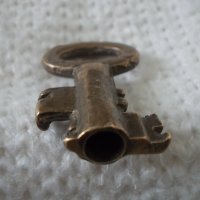 Старинно бронзово ключе - №23, снимка 4 - Антикварни и старинни предмети - 42482740
