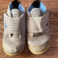 Nike детски естествен велур, снимка 1 - Бебешки обувки - 30764536