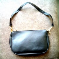 Продавам нова елегантна  дамска чанта, снимка 8 - Чанти - 40180095
