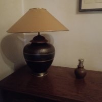 Настолна лампа за хол или трапезария, снимка 1 - Настолни лампи - 32058299