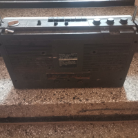 Радиокасетофон , снимка 4 - Радиокасетофони, транзистори - 44919913