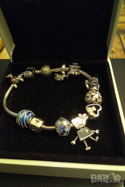 Пандора оригинална сребърна гривна с 11 талисмана , снимка 1