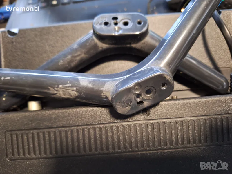 крачета оригинална стойка телевизор Crown модел 3233T2, снимка 1