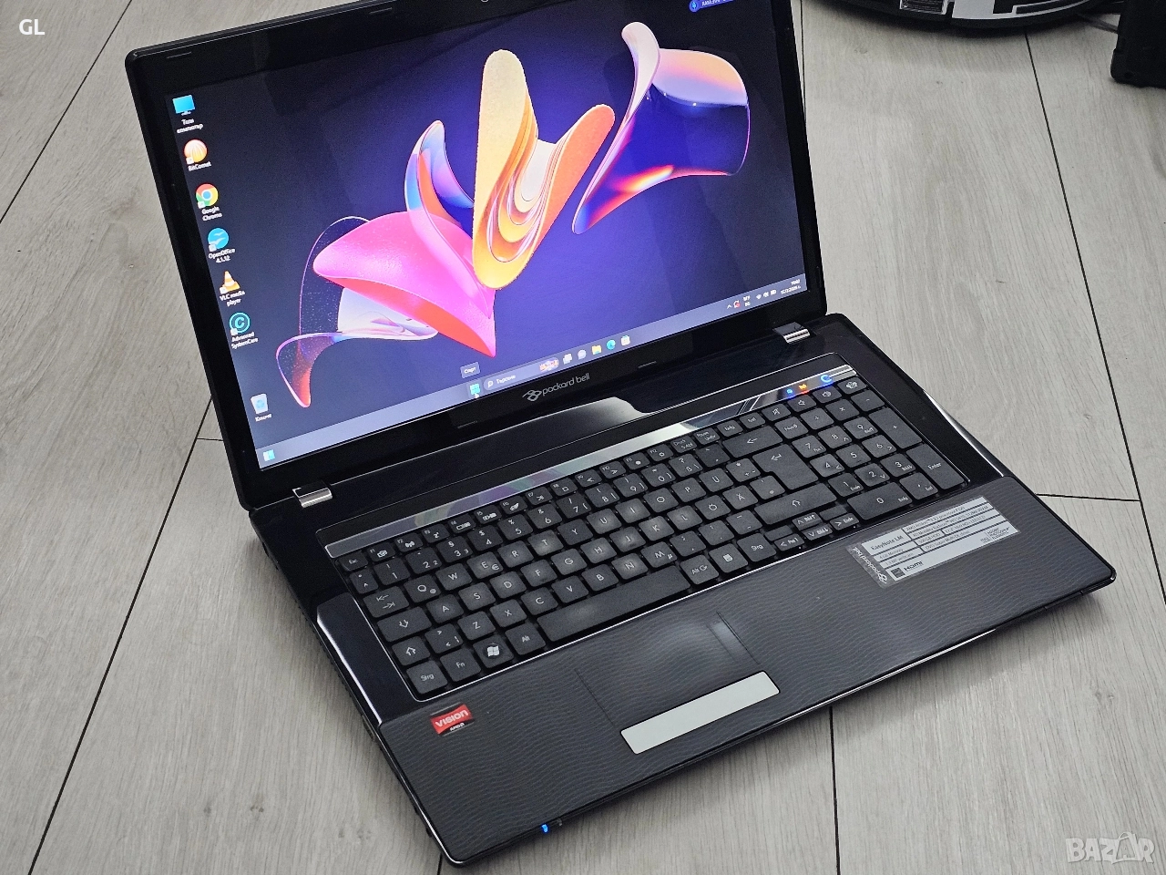 Packard bell 17,3 led , снимка 1