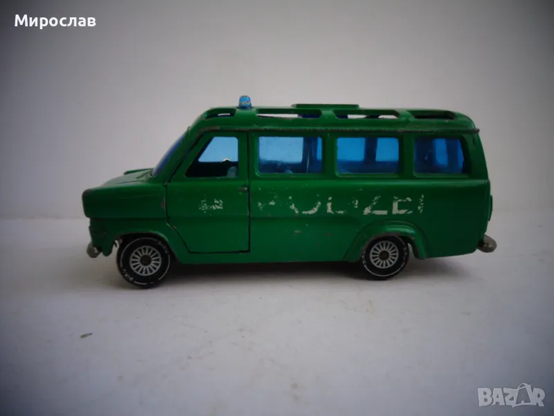 SIKU FORD TRANSIT POLICE ПОЛИЦИЯ КОЛИЧКА ИГРАЧКА МОДЕЛ, снимка 1