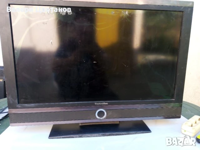 телевизор TechiSat TechniLine 32 HD на части, снимка 1
