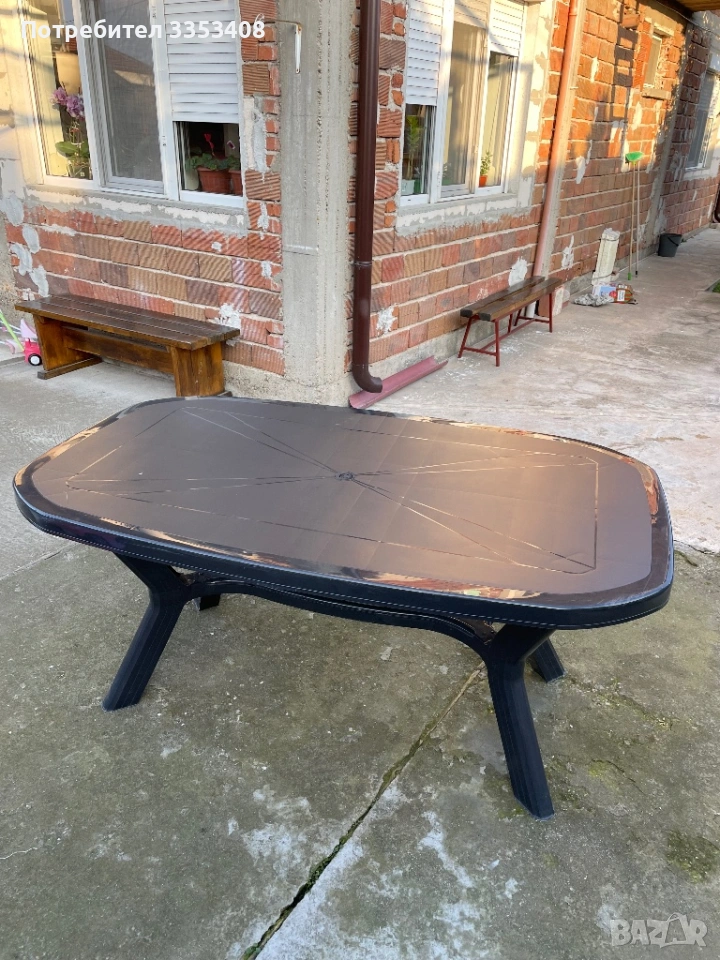 Пластмасова маса, снимка 1