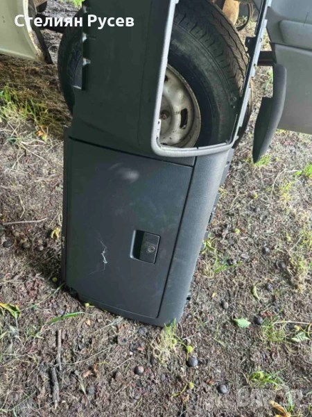 цяла жабка за VW Sharan 2.8i 204кс VR6 2002г - цена 40 лв -свалена е с другата пластмаса, за да не с, снимка 1