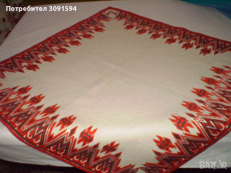 стара рьчно бродирана ленена покривка -каре  червена бродерия, снимка 1