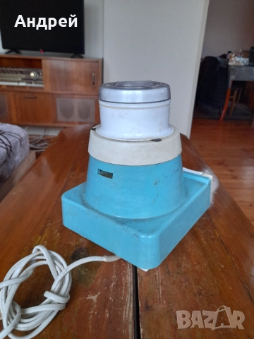 Стара кафемелачка Predom, снимка 2 - Антикварни и старинни предмети - 52147300