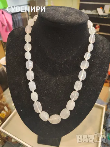 Колие от млечен кварц