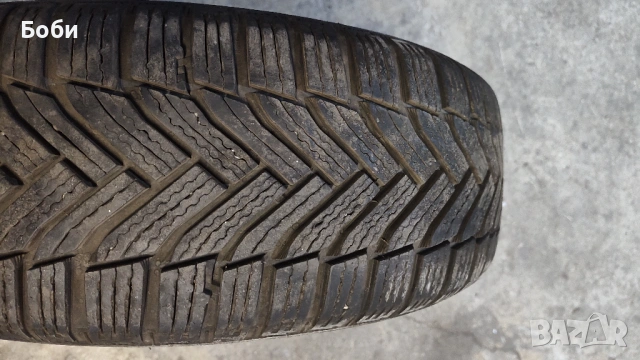 Зимни гуми 205/55 16, снимка 2 - Гуми и джанти - 53267272
