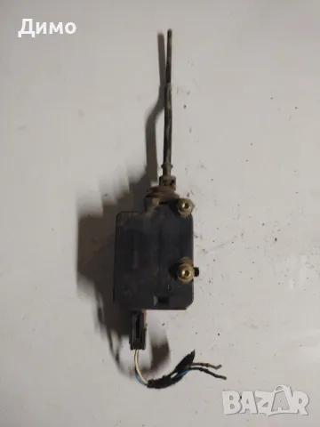 ключалка за резервоара бмв е46 bmw e46, снимка 3 - Части - 49946030