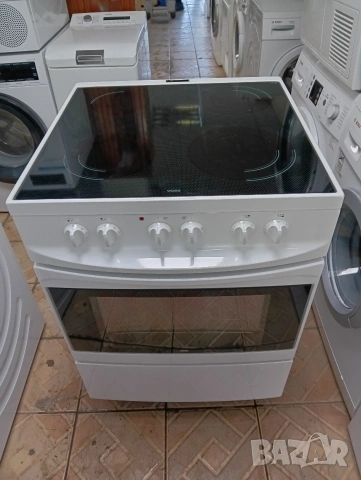 Свободно стояща печка с керамичен плот Voss с две години гаранция!